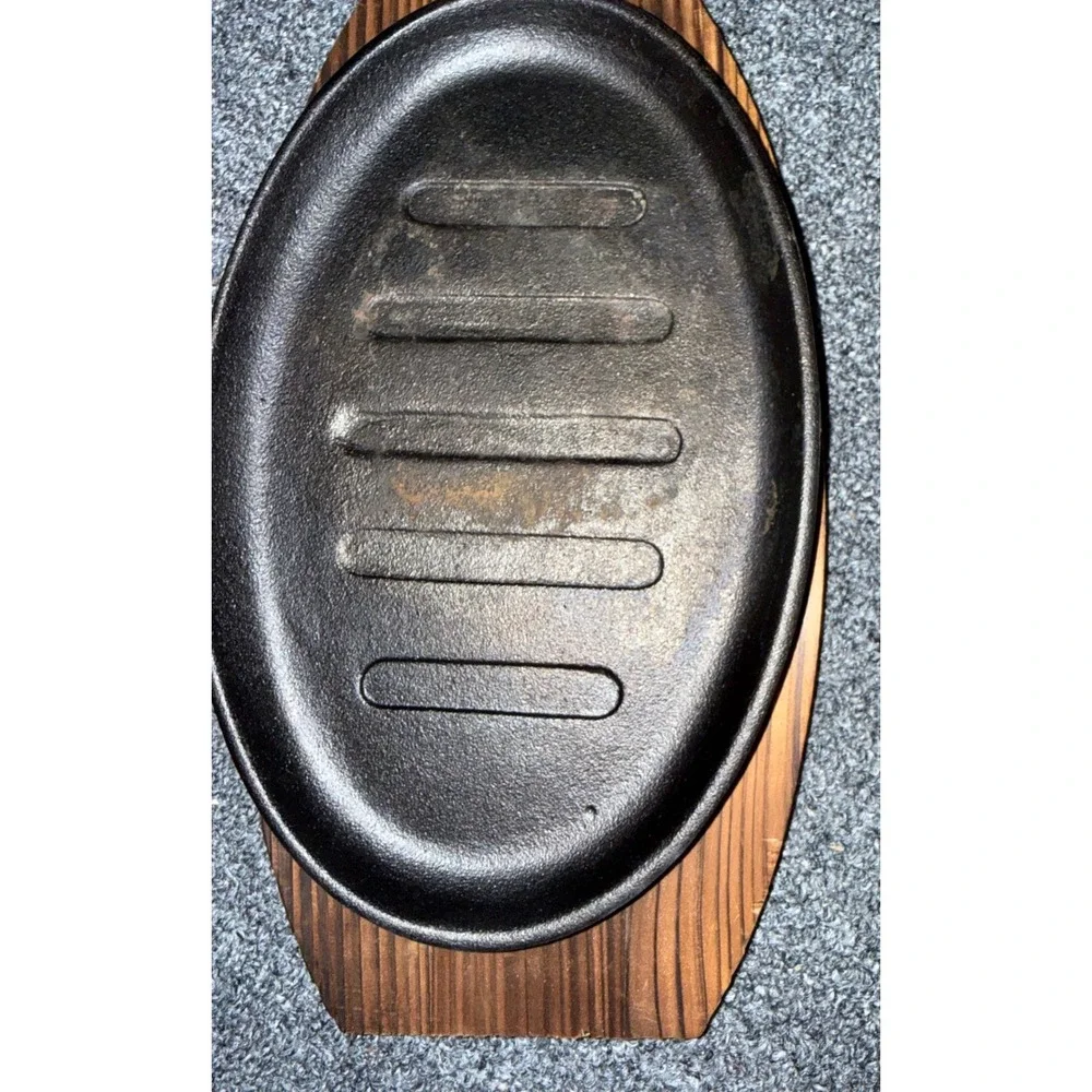 EcoChef Pre-Seasoned Cast Iron Fajita Platter Sizzler Pan Wooden Trivet EC-PS-FP